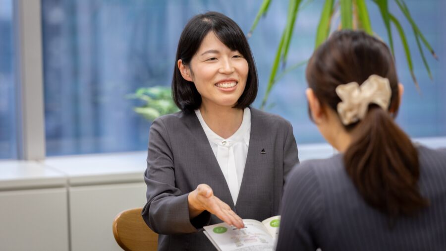 平井　翔菜さんの写真
